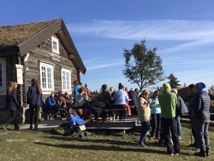 skeistua gathering outdoor cafe